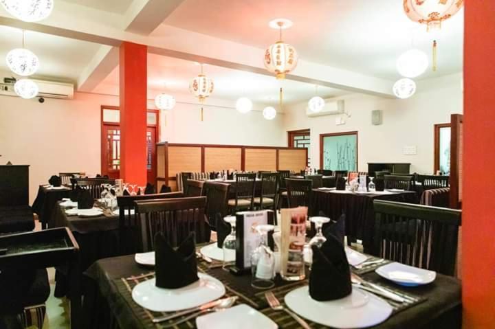 Chinese Lotus Luxapathiya - Shanghai Hotel Moratuwa Bagian luar foto